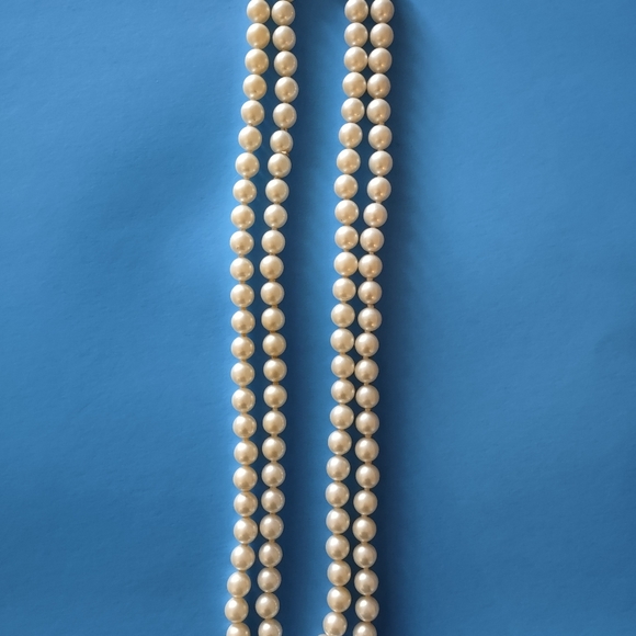 60" Vintage Imitation Pearl Necklace - Picture 11 of 11